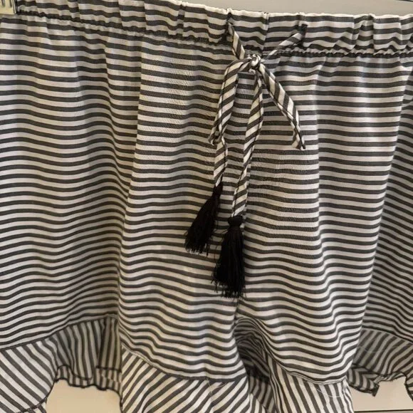 Gillian & O’Malley Striped Pajama Shorts - Picture 4 of 6